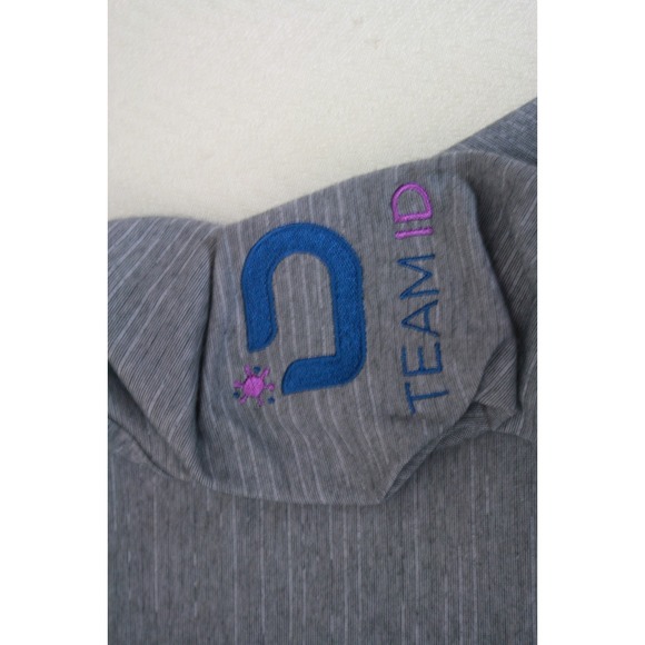 TRAVIS MATTHEW Men's Jersey Gray Chest Strip 1/4 zip Mock Neck Poly Cotton L - Picture 7 of 15